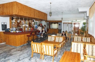 Imagen del bar/restaurante del Hotel Matala Sun. Foto 2