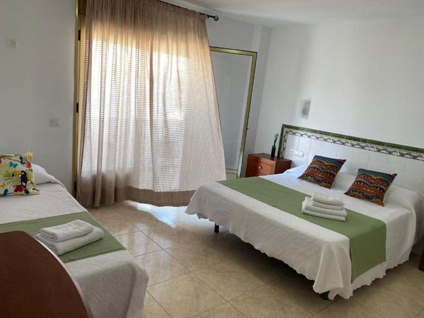 Imagen de la habitación del Hotel Matalascañas. Foto 10