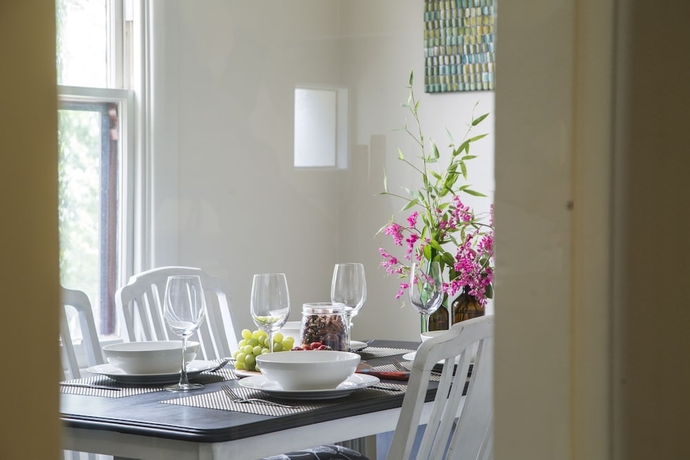 Imagen de la habitación del Hotel Mataro Cottage. Foto 8