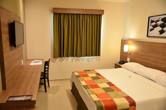 Imagen de la habitación del Hotel Mat&atilde;o Suites By Mercure. Foto 8