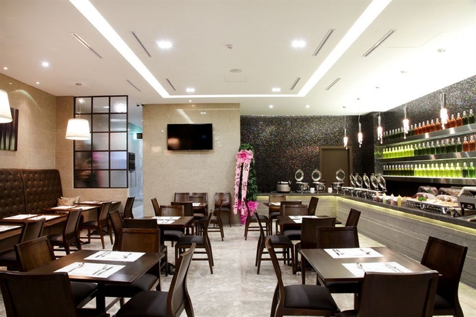 Imagen del bar/restaurante del Hotel Mate Bundang. Foto 2