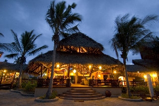 Imagen general del Hotel Matemo Island. Foto 4