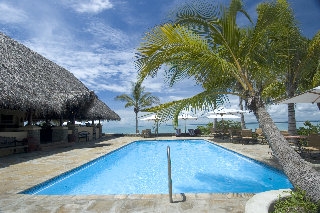 Imagen de la piscina del Hotel Matemo Island. Foto 8