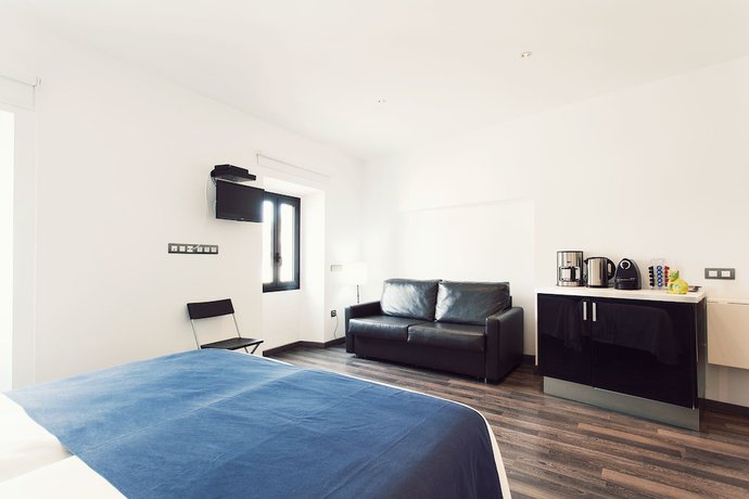 Imagen de la habitación del Hotel Mater Ariany. Foto 12