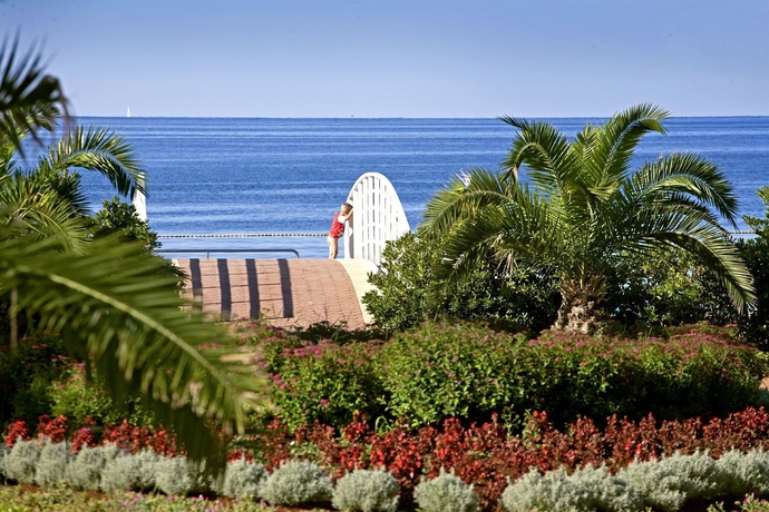 Imagen de los exteriores del Hotel Materada Plava Laguna. Foto 5