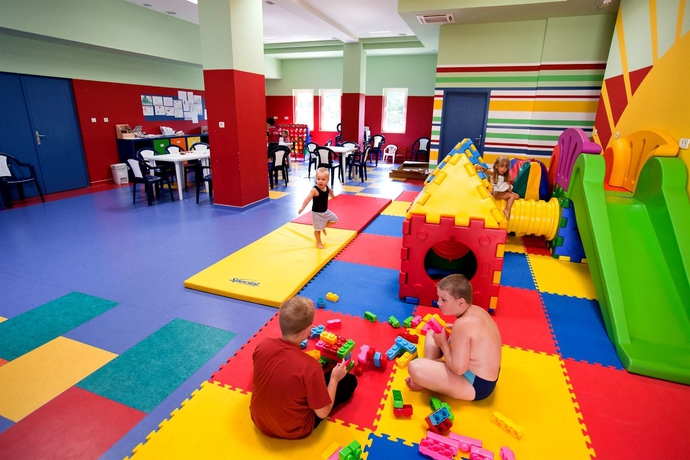 Imagen de los interiores del Hotel Materada Plava Laguna. Foto 11