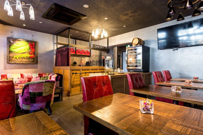 Imagen de los interiores del Hotel Material. Foto 18