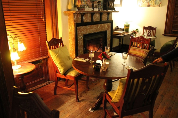 Imagen del bar/restaurante del Hotel Mates Gully. Foto 2