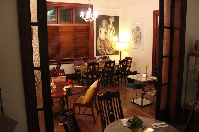 Imagen del bar/restaurante del Hotel Mates Gully. Foto 4