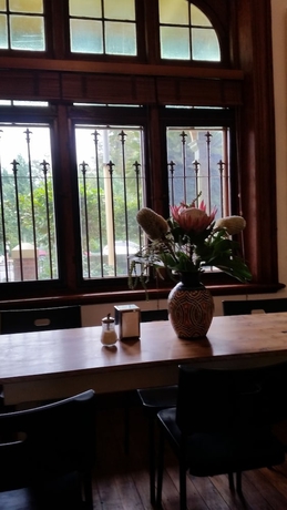 Imagen del bar/restaurante del Hotel Mates Gully. Foto 5