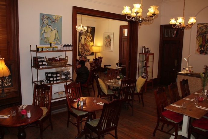 Imagen del bar/restaurante del Hotel Mates Gully. Foto 6