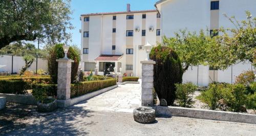 Imagen general del Hotel Mateus. Foto 3