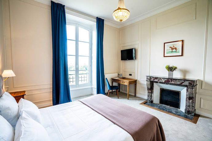 Imagen de la habitación del Hotel Mathieu Kergourlay H&ocirc;tel de Boisgelin. Foto 5