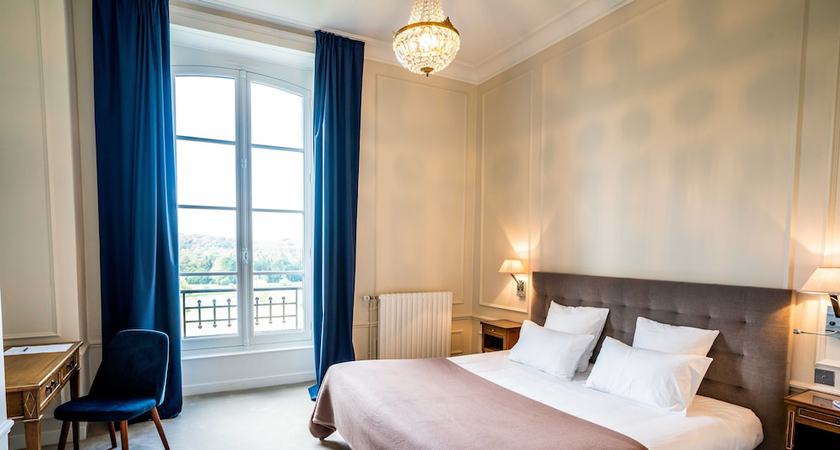 Imagen de la habitación del Hotel Mathieu Kergourlay H&ocirc;tel de Boisgelin. Foto 15