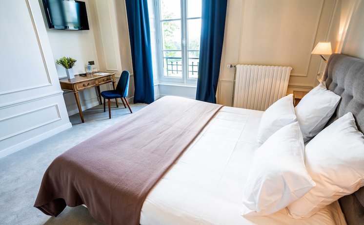Imagen de la habitación del Hotel Mathieu Kergourlay de Boisgelin. Foto 9