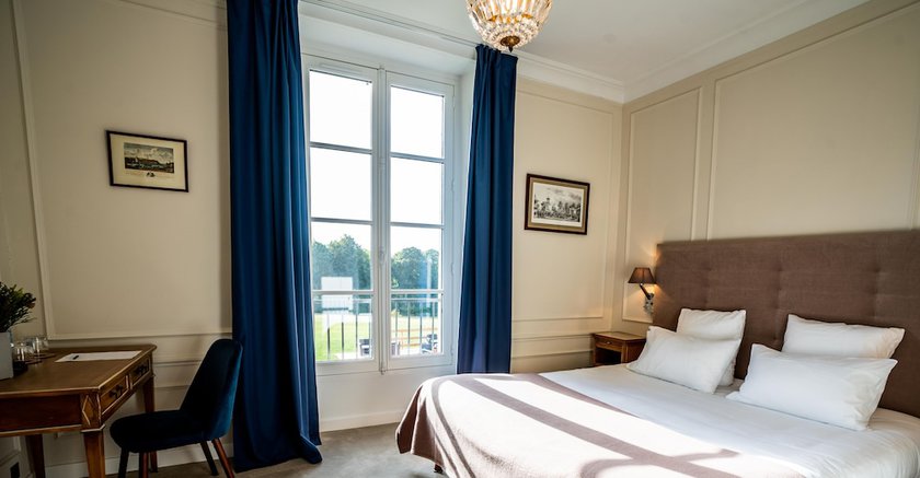 Imagen de la habitación del Hotel Mathieu Kergourlay de Boisgelin. Foto 11