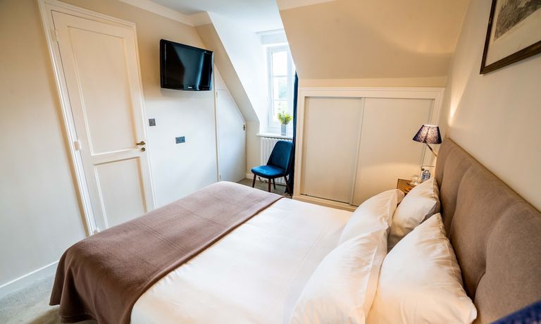 Imagen de la habitación del Hotel Mathieu Kergourlay de Boisgelin. Foto 14