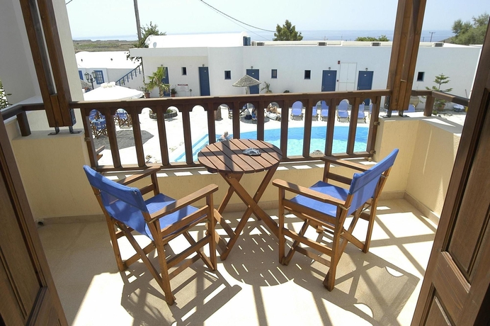 Imagen de la habitación del Hotel Mathios Village. Foto 6