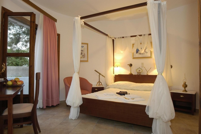 Imagen de la habitación del Hotel Mathios Village. Foto 7