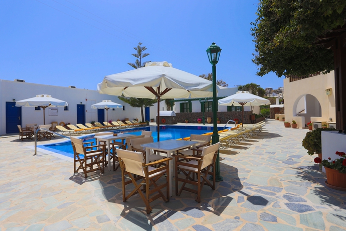 Imagen de la piscina del Hotel Mathios Village. Foto 15