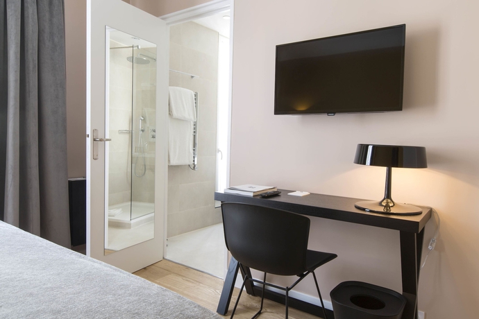 Imagen de la habitación del Hotel Mathis. Foto 15