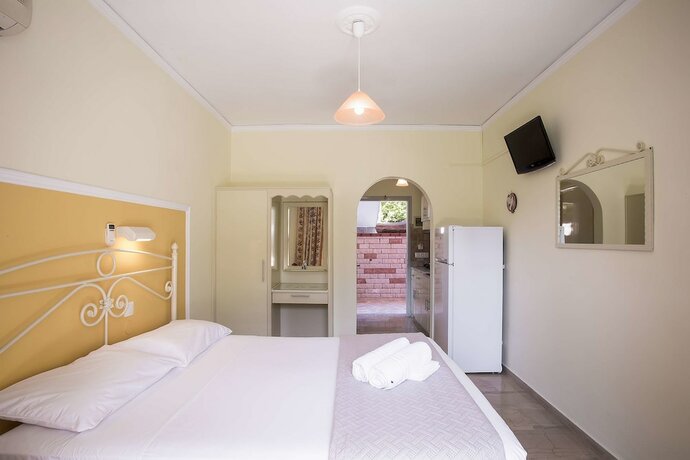 Imagen general del Hotel Mathraki Resort. Foto 6