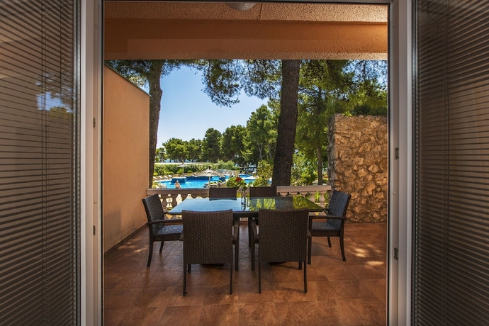 Imagen de la habitación del Hotel Matilde Beach Resort. Foto 8