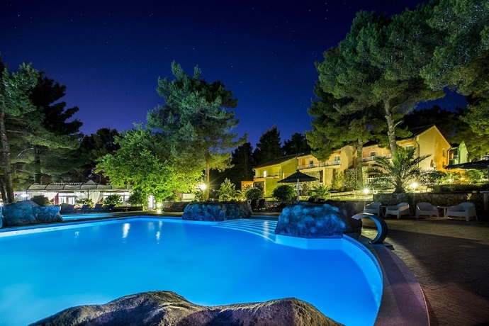 Imagen general del Hotel Matilde Beach Resort. Foto 1