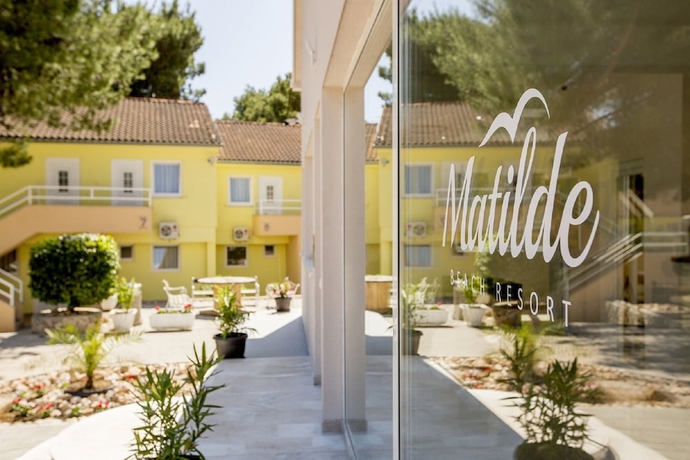 Imagen de los interiores del Hotel Matilde Beach Resort. Foto 17