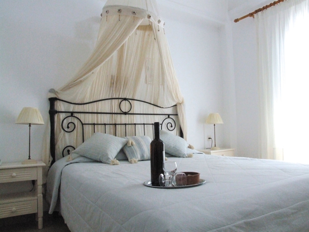 Imagen de la habitación del Hotel Matina. Foto 7