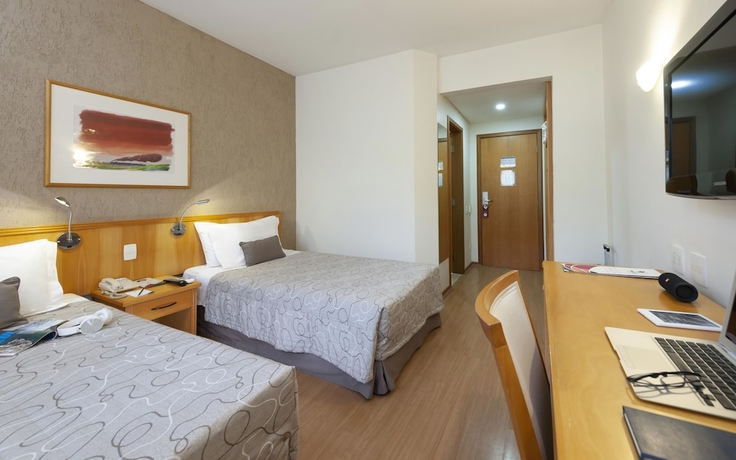 Imagen de la habitación del Hotel Matiz Bar&atilde;o Geraldo Express. Foto 7