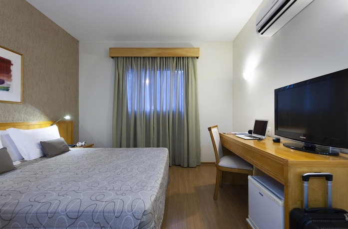 Imagen de la habitación del Hotel Matiz Bar&atilde;o Geraldo Express. Foto 10