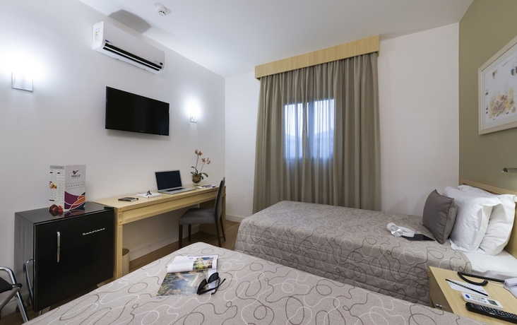 Imagen de la habitación del Hotel Matiz Jaguari&uacute;na. Foto 2