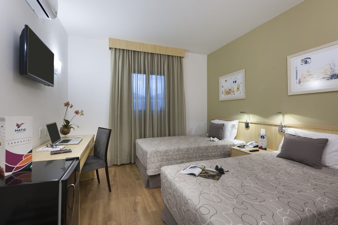 Imagen de la habitación del Hotel Matiz Jaguari&uacute;na. Foto 3