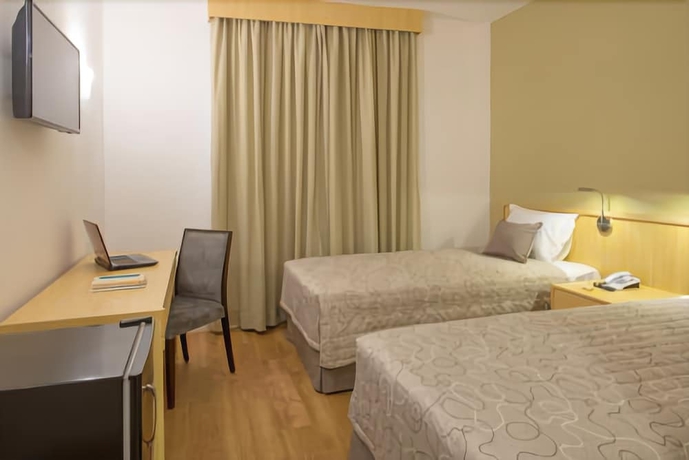 Imagen de la habitación del Hotel Matiz Jaguari&uacute;na. Foto 9