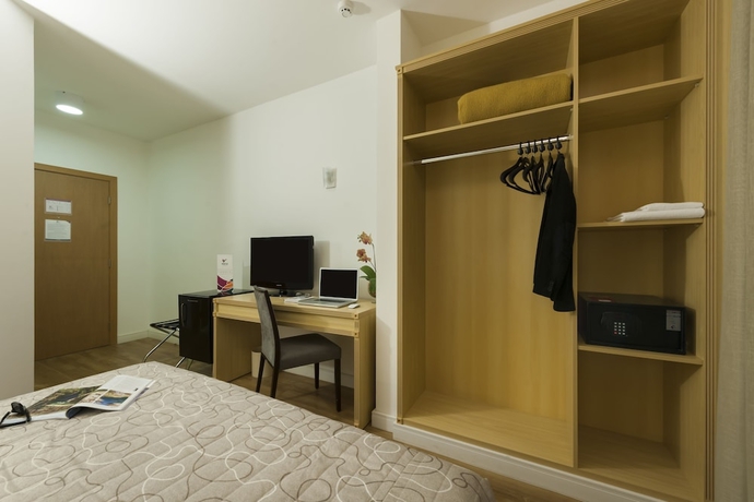 Imagen de la habitación del Hotel Matiz Jaguari&uacute;na. Foto 13