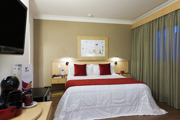 Imagen de la habitación del Hotel Matiz Jaguari&uacute;na. Foto 15