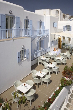 Imagen de los exteriores del Hotel Matogianni. Foto 13