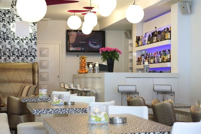 Imagen del bar/restaurante del Hotel Matogianni. Foto 3