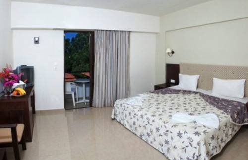 Imagen general del Hotel Matoula Beach. Foto 7