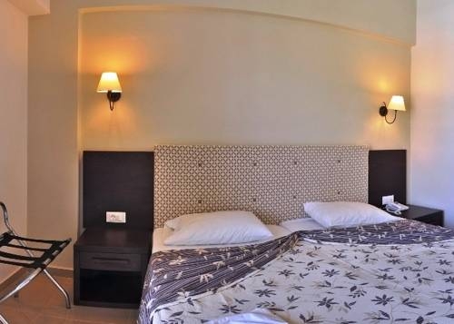Imagen general del Hotel Matoula Beach. Foto 11