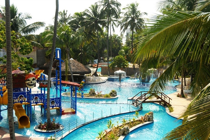 Imagen de la piscina del Hotel Matsubara Acqua Park. Foto 3
