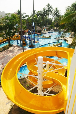 Imagen de la piscina del Hotel Matsubara Acqua Park. Foto 4