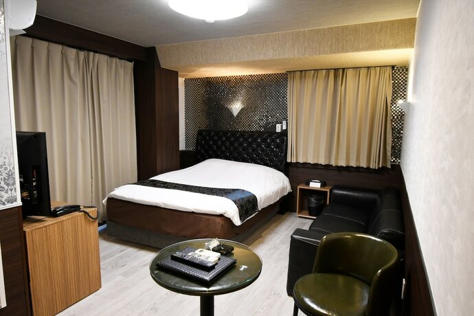 Imagen de la habitación del Hotel Matsudo Grand. Foto 28