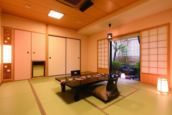 Imagen de la habitación del Hotel Matsui Honkan. Foto 15