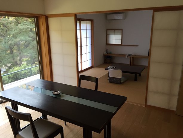 Imagen de la habitación del Hotel Matsuno Onsen Suikoen. Foto 4