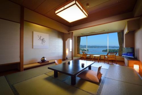 Imagen de la habitación del Hotel Matsushima Taikanso. Foto 7