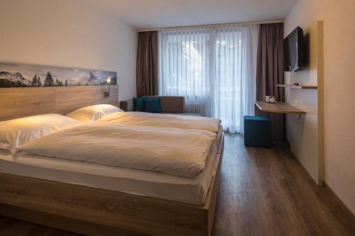 Imagen general del Hotel Matterhorn Inn, Tasch. Foto 5