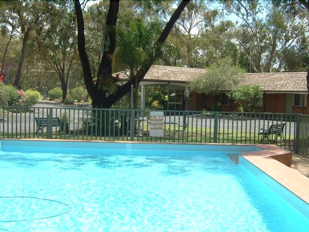 Imagen de la piscina del Hotel Matthew Flinders Motor Inn. Foto 16