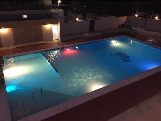 Imagen de la piscina del Hotel Matum and Casino. Foto 19